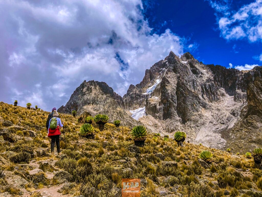 Day 4: Mintos to Summit - Mackinders