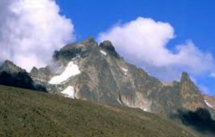 Mt Kenya Climb Sirimon Route