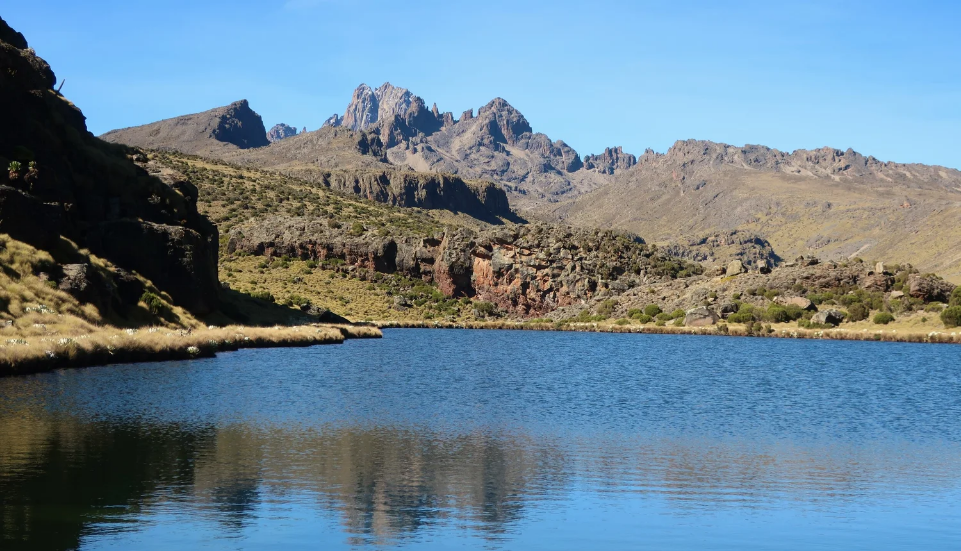 Day 2: Marania Camp – Trek to Major’s Camp