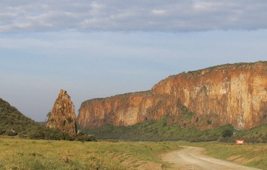 3 Days to Lake Naivasha and Hells Gate Tour in Kenya.